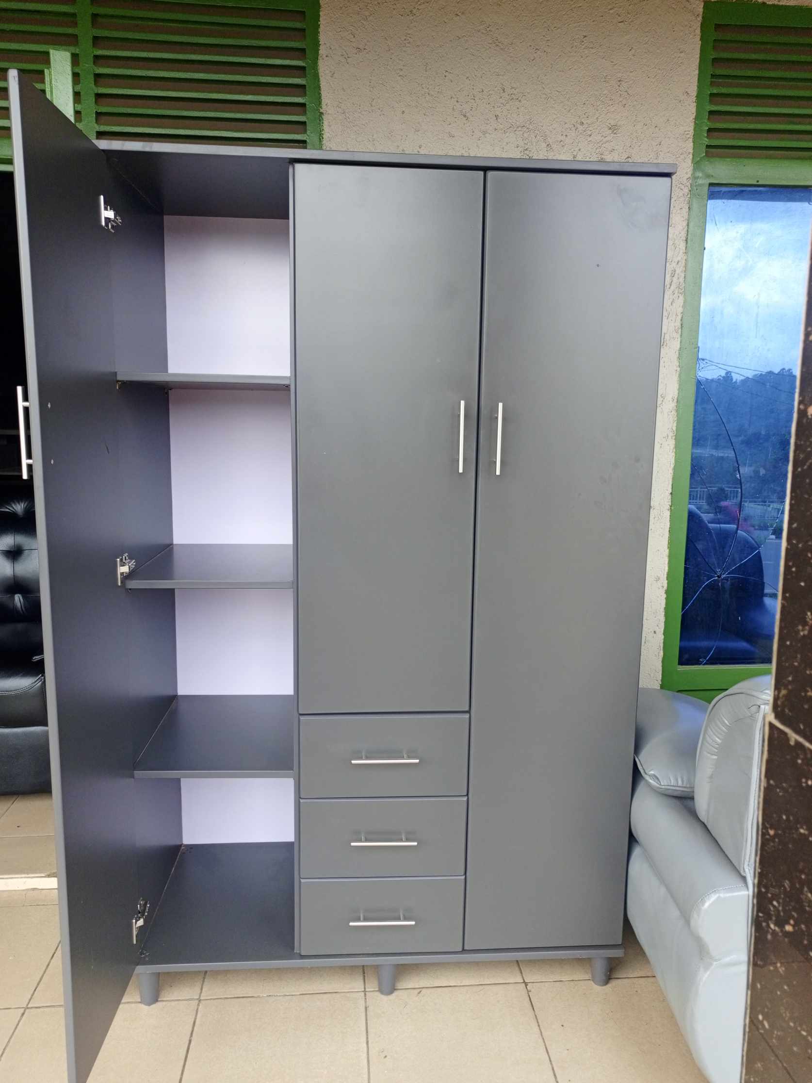 Garde robe MDF nziza